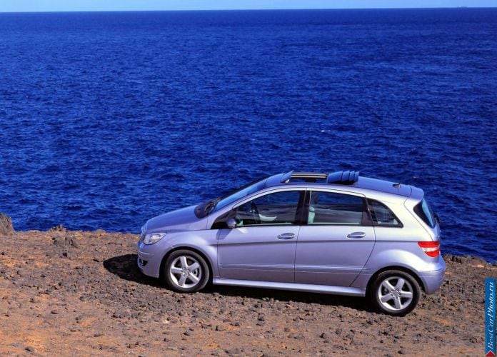 2006 Mercedes-Benz B200 CDi - фотография 23 из 69 2006 Mercedes-Benz B200 CDi - фотография 23 из 69