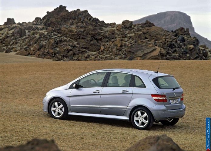 2006 Mercedes-Benz B200 CDi - фотография 29 из 69 2006 Mercedes-Benz B200 CDi - фотография 29 из 69