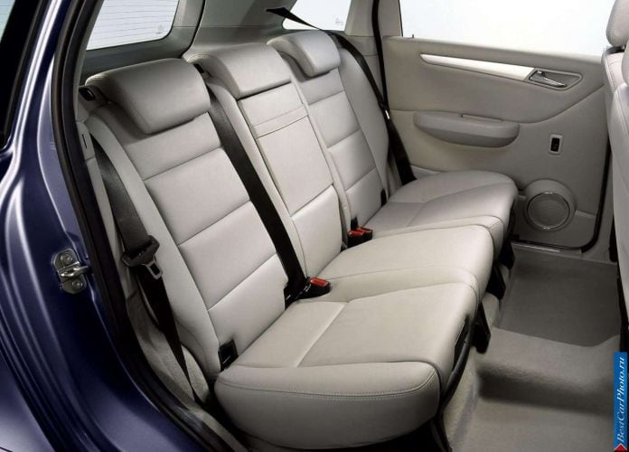 2006 Mercedes-Benz B200 CDi - фотография 42 из 69 2006 Mercedes-Benz B200 CDi - фотография 42 из 69