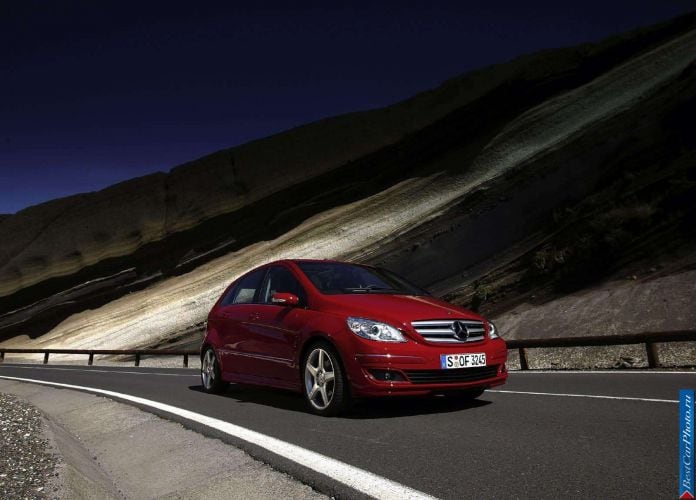 2006 Mercedes-Benz B200 Turbo - фотография 46 из 94 2006 Mercedes-Benz B200 Turbo - фотография 46 из 94