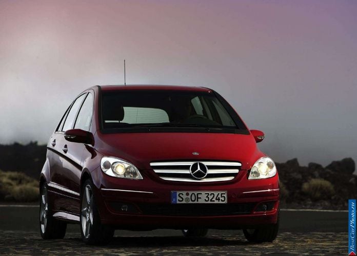 2006 Mercedes-Benz B200 Turbo - фотография 55 из 94 2006 Mercedes-Benz B200 Turbo - фотография 55 из 94