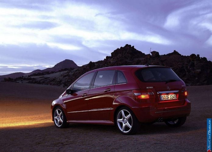 2006 Mercedes-Benz B200 Turbo - фотография 68 из 94 2006 Mercedes-Benz B200 Turbo - фотография 68 из 94