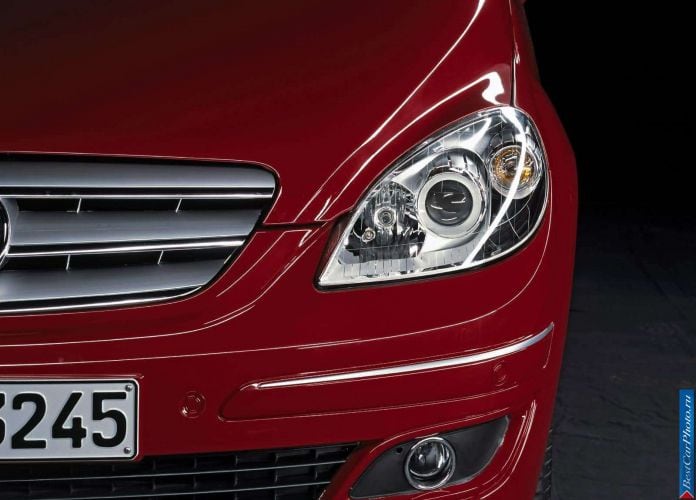 2006 Mercedes-Benz B200 Turbo - фотография 84 из 94 2006 Mercedes-Benz B200 Turbo - фотография 84 из 94