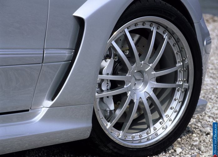 2006 Mercedes-Benz CLK DTM AMG Cabriolet - фотография 25 из 29 2006 Mercedes-Benz CLK DTM AMG Cabriolet - фотография 25 из 29