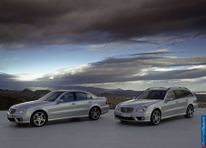 2006 Mercedes-Benz E 63 AMG - фотография 4 из 21 2006 Mercedes-Benz E 63 AMG - фотография 4 из 21