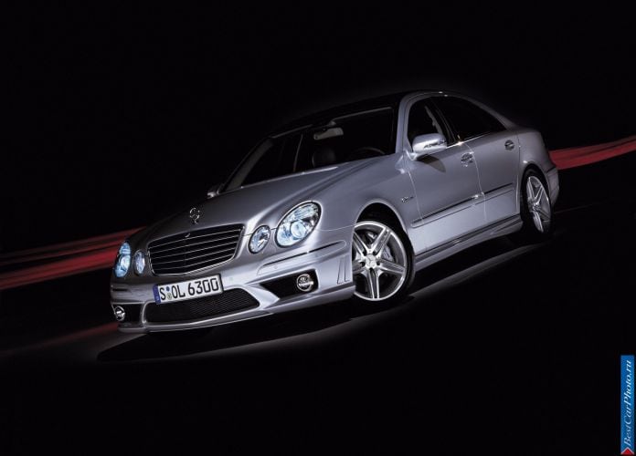 2006 Mercedes-Benz E 63 AMG - фотография 7 из 21 2006 Mercedes-Benz E 63 AMG - фотография 7 из 21