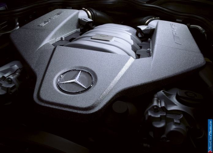 2006 Mercedes-Benz E 63 AMG - фотография 18 из 21 2006 Mercedes-Benz E 63 AMG - фотография 18 из 21