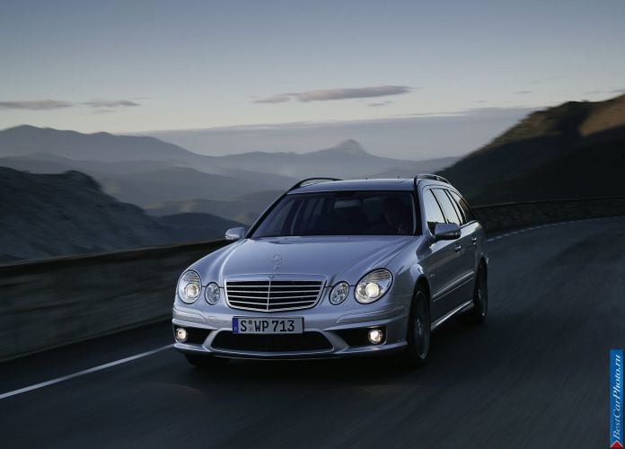 2006 Mercedes-Benz E 63 AMG Estate - фотография 2 из 6 2006 Mercedes-Benz E 63 AMG Estate - фотография 2 из 6