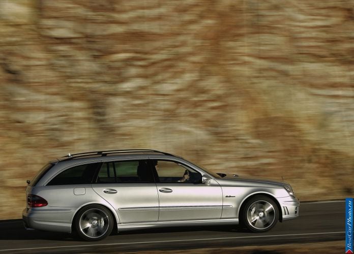 2006 Mercedes-Benz E 63 AMG Estate - фотография 5 из 6