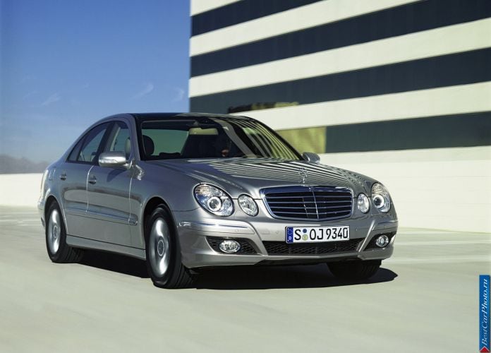 2006 Mercedes-Benz E-Class - фотография 1 из 33 2006 Mercedes-Benz E-Class - фотография 1 из 33