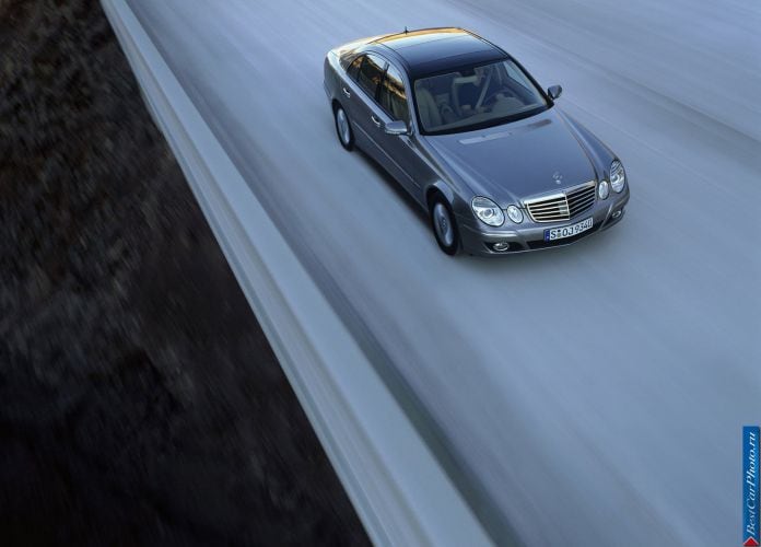 2006 Mercedes-Benz E-Class - фотография 8 из 33 2006 Mercedes-Benz E-Class - фотография 8 из 33