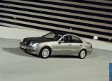 mercedes-benz_2006_e_class_012.jpg
