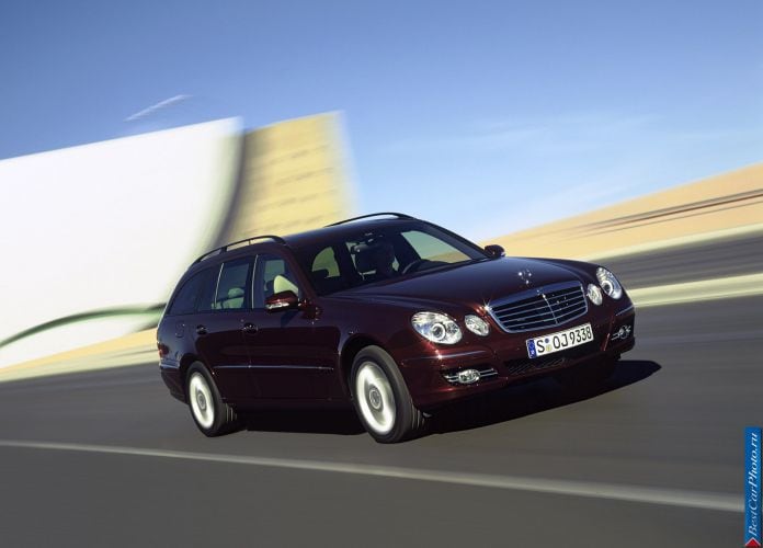 2006 Mercedes-Benz E-Class Estate - фотография 12 из 33