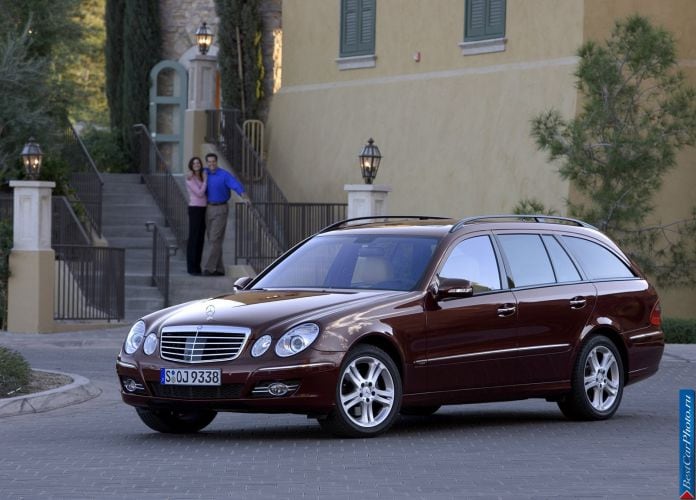 2006 Mercedes-Benz E-Class Estate - фотография 14 из 33 2006 Mercedes-Benz E-Class Estate - фотография 14 из 33