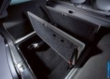 mercedes-benz_2006_e_class_estate_032.jpg