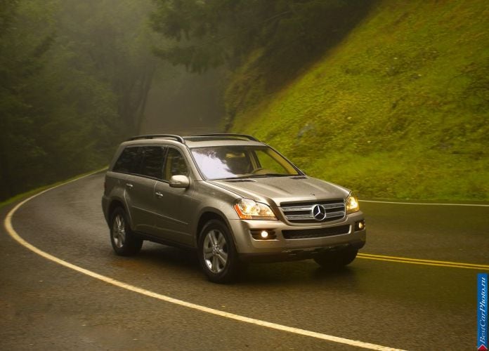 2006 Mercedes-Benz GL450 - фотография 11 из 89 2006 Mercedes-Benz GL450 - фотография 11 из 89