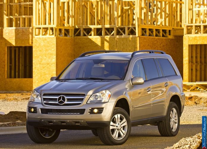 2006 Mercedes-Benz GL450 - фотография 32 из 89 2006 Mercedes-Benz GL450 - фотография 32 из 89