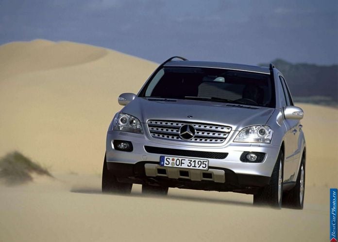 2006 Mercedes-Benz ML350 - фотография 4 из 63 2006 Mercedes-Benz ML350 - фотография 4 из 63