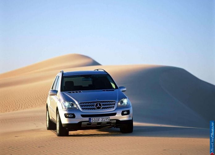 2006 Mercedes-Benz ML350 - фотография 5 из 63 2006 Mercedes-Benz ML350 - фотография 5 из 63