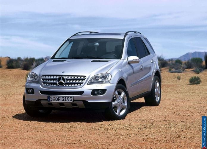 2006 Mercedes-Benz ML350 - фотография 7 из 63 2006 Mercedes-Benz ML350 - фотография 7 из 63