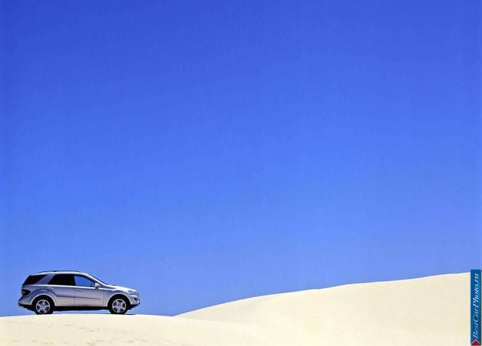 2006 Mercedes-Benz ML350 - фотография 14 из 63