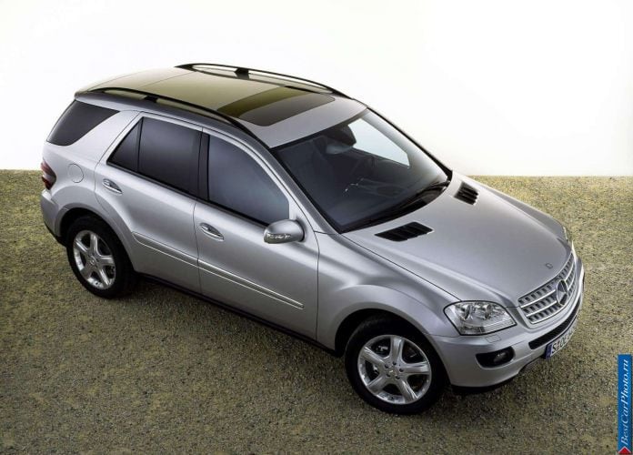 2006 Mercedes-Benz ML350 - фотография 20 из 63
