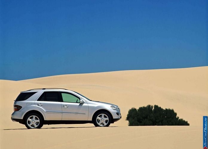 2006 Mercedes-Benz ML350 - фотография 24 из 63 2006 Mercedes-Benz ML350 - фотография 24 из 63