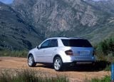 mercedes-benz_2006_ml350_034.jpg