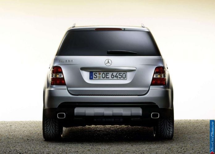 2006 Mercedes-Benz ML350 - фотография 40 из 63