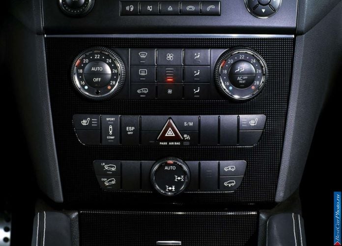 2006 Mercedes-Benz ML350 - фотография 52 из 63 2006 Mercedes-Benz ML350 - фотография 52 из 63