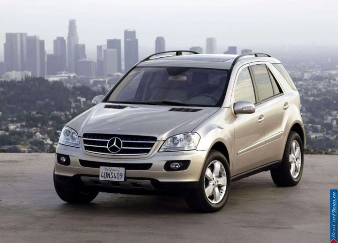 2006 Mercedes-Benz ML500 - фотография 3 из 75 2006 Mercedes-Benz ML500 - фотография 3 из 75