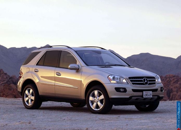 2006 Mercedes-Benz ML500 - фотография 7 из 75