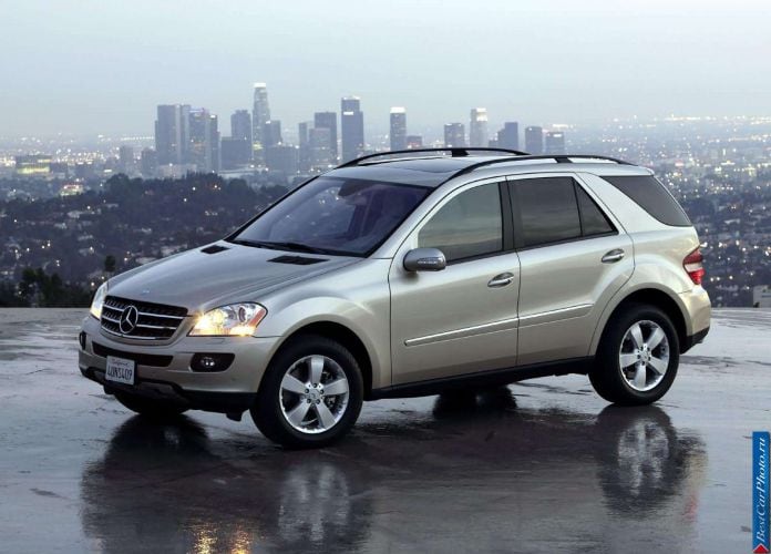 2006 Mercedes-Benz ML500 - фотография 9 из 75 2006 Mercedes-Benz ML500 - фотография 9 из 75