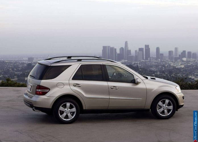 2006 Mercedes-Benz ML500 - фотография 11 из 75 2006 Mercedes-Benz ML500 - фотография 11 из 75