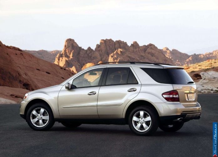 2006 Mercedes-Benz ML500 - фотография 12 из 75 2006 Mercedes-Benz ML500 - фотография 12 из 75