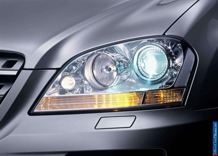 2006 Mercedes-Benz ML500 - фотография 48 из 75