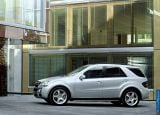 mercedes-benz_2006_ml_63_amg_008.jpg