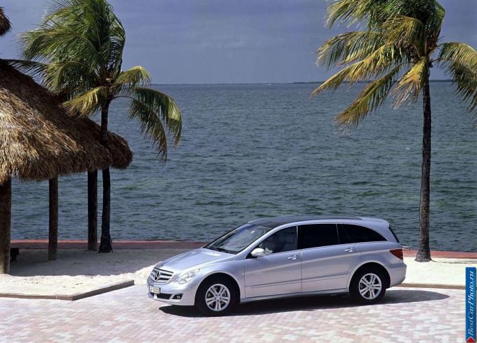 2006 Mercedes-Benz R500 - фотография 12 из 100 2006 Mercedes-Benz R500 - фотография 12 из 100