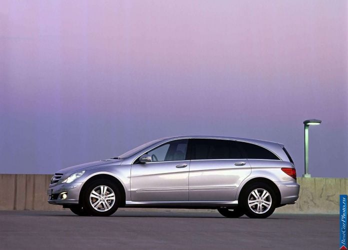 2006 Mercedes-Benz R500 - фотография 30 из 100