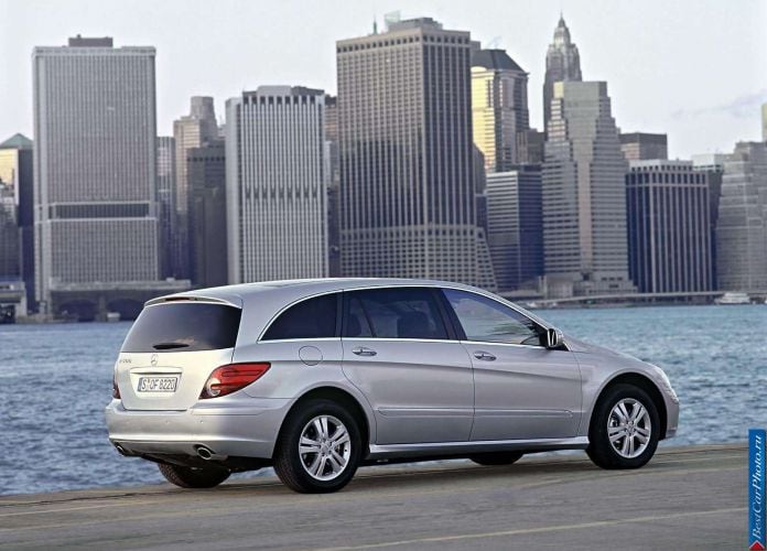 2006 Mercedes-Benz R500 - фотография 34 из 100 2006 Mercedes-Benz R500 - фотография 34 из 100