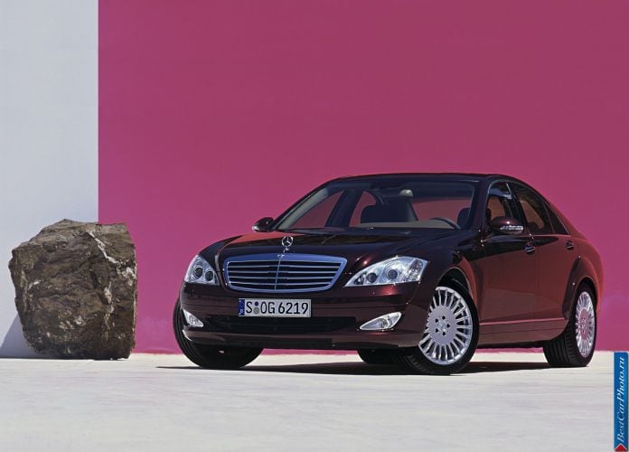 2006 Mercedes-Benz S-Class - фотография 3 из 177