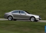 mercedes-benz_2006_s_class_054.jpg