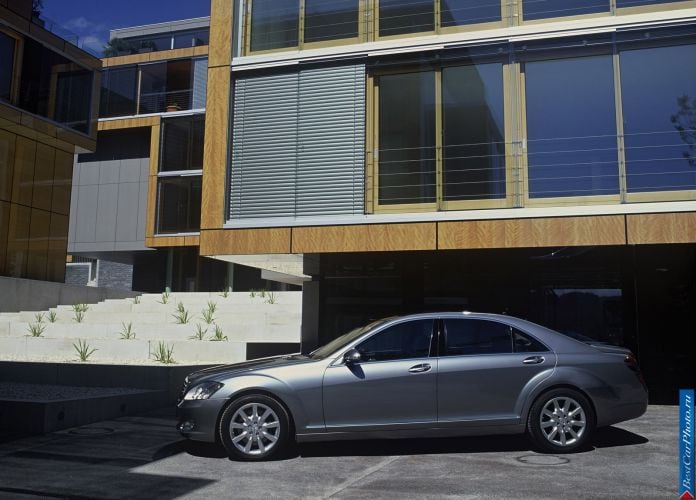 2006 Mercedes-Benz S-Class - фотография 57 из 177