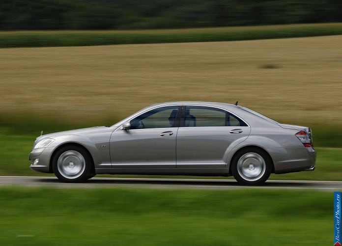 2006 Mercedes-Benz S-Class - фотография 73 из 177
