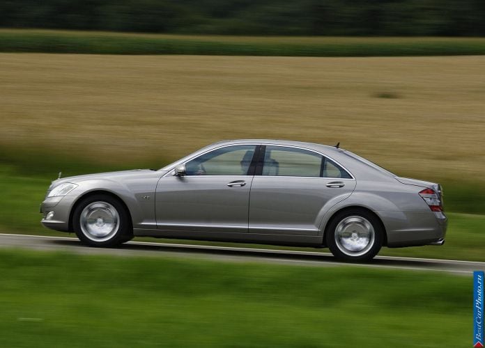 2006 Mercedes-Benz S-Class - фотография 74 из 177