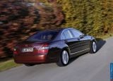 mercedes-benz_2006_s_class_086.jpg