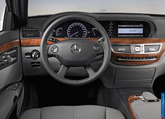 2006 Mercedes-Benz S-Class - фотография 109 из 177 2006 Mercedes-Benz S-Class - фотография 109 из 177