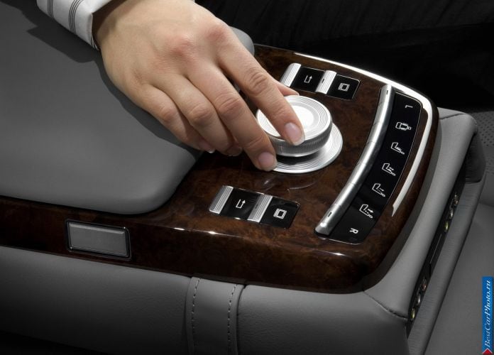 2006 Mercedes-Benz S-Class - фотография 125 из 177 2006 Mercedes-Benz S-Class - фотография 125 из 177