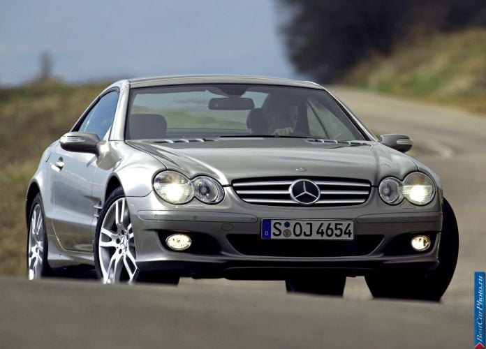 2006 Mercedes-Benz SL 500 - фотография 1 из 10 2006 Mercedes-Benz SL 500 - фотография 1 из 10