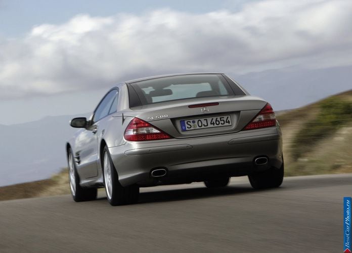 2006 Mercedes-Benz SL 500 - фотография 3 из 10
